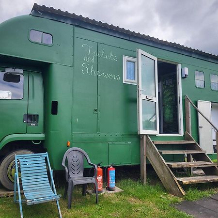 Courtlands Farm Camping And Glamping Кентърбъри Екстериор снимка